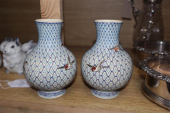 A pair of Japanese earthenware vases, impressed mark height 14.5cm